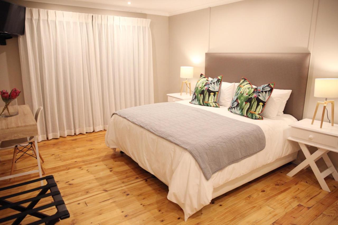 Eden Guesthouse B&B Dana Bay Bagian luar foto