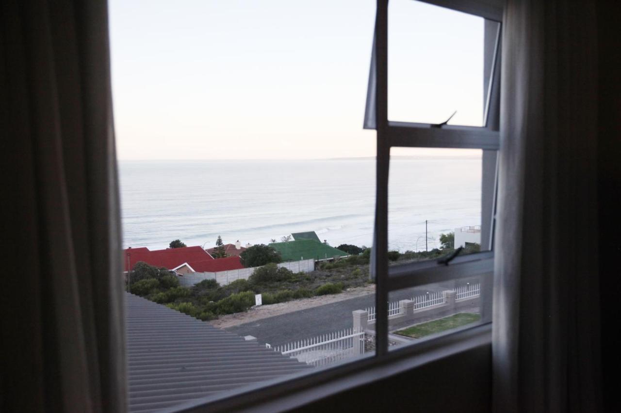 Eden Guesthouse B&B Dana Bay Bagian luar foto