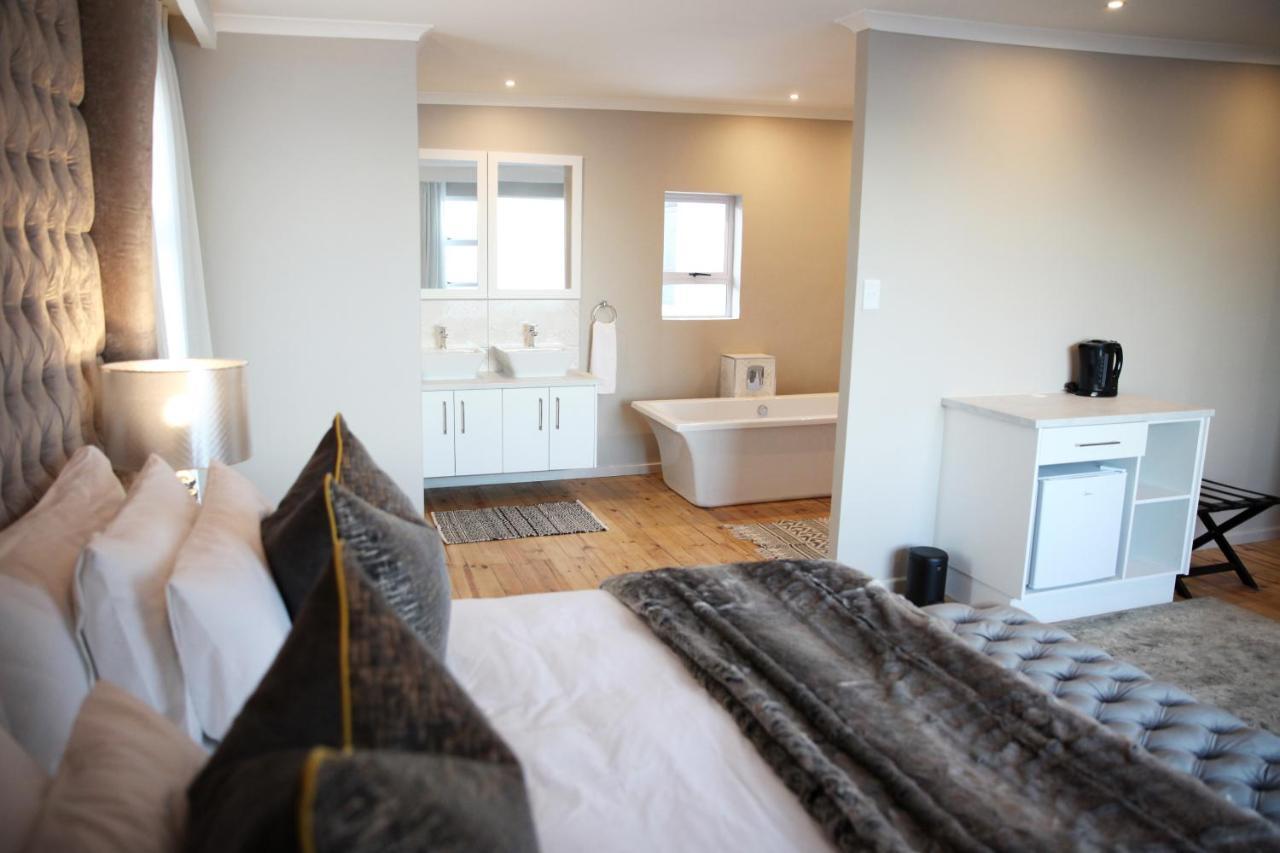 Eden Guesthouse B&B Dana Bay Bagian luar foto