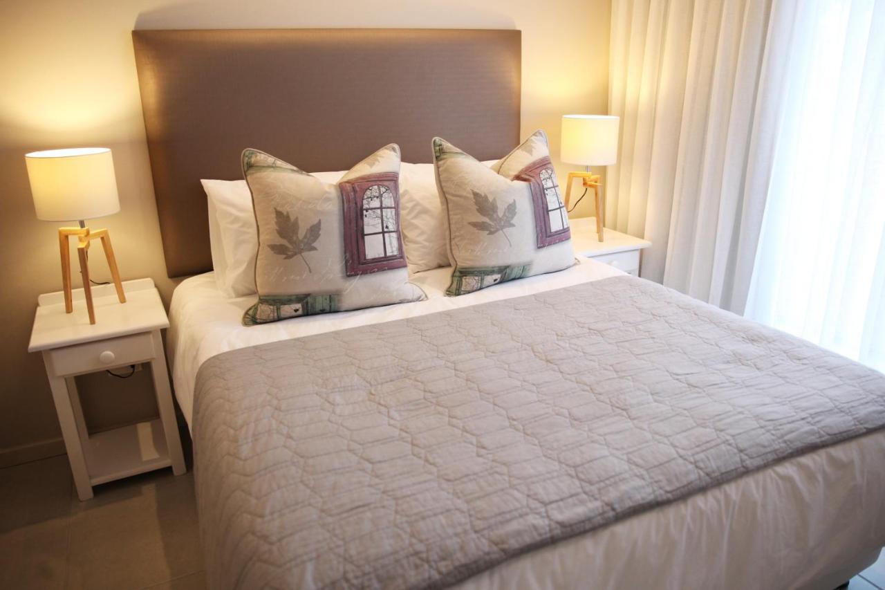 Eden Guesthouse B&B Dana Bay Bagian luar foto