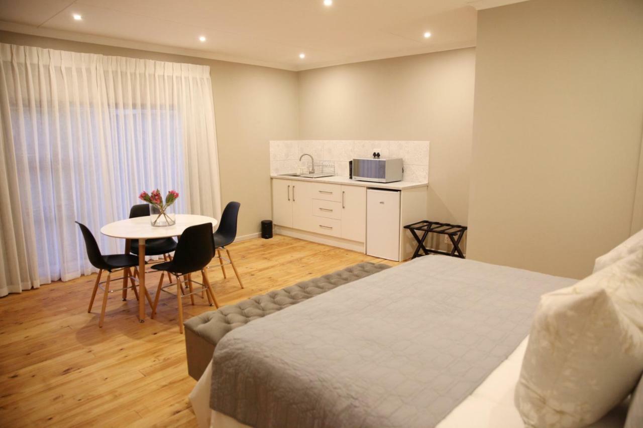 Eden Guesthouse B&B Dana Bay Bagian luar foto